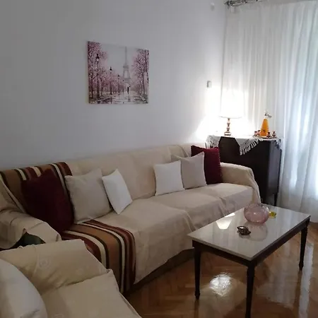 το σπίτι μας Apartment *